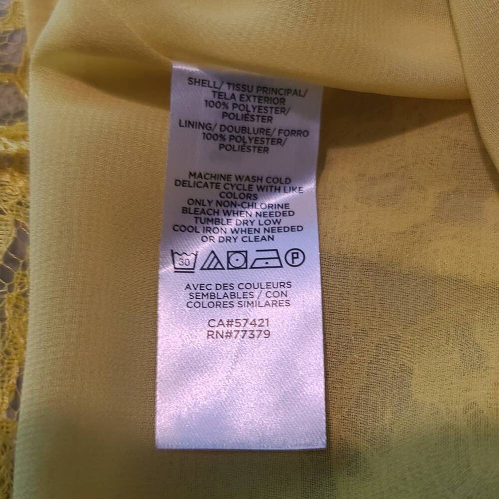 Ann Taylor yellow pleated lace tank blouse - small - Picture 4 of 4
